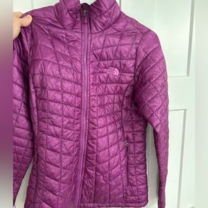 The North Face Thermoball jacket. Small